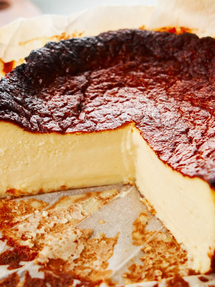 With a smooth custardy center and caramelized top, this ridiculously simple Burnt Basque Cheesecake recipe comes together from a handful of ingredients in a matter of minutes.