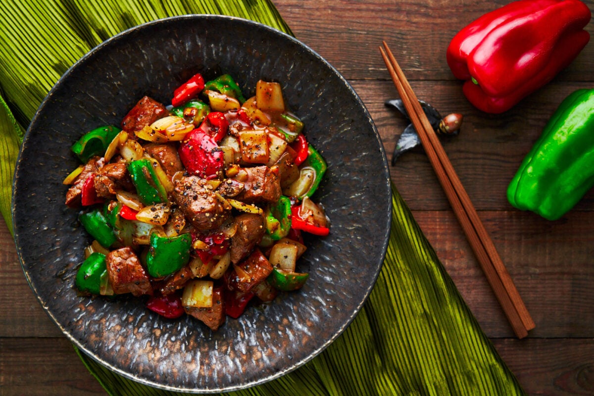 Tender, juicy cubes of steak stir-fried with onions, peppers, and Chinese black pepper sauce.