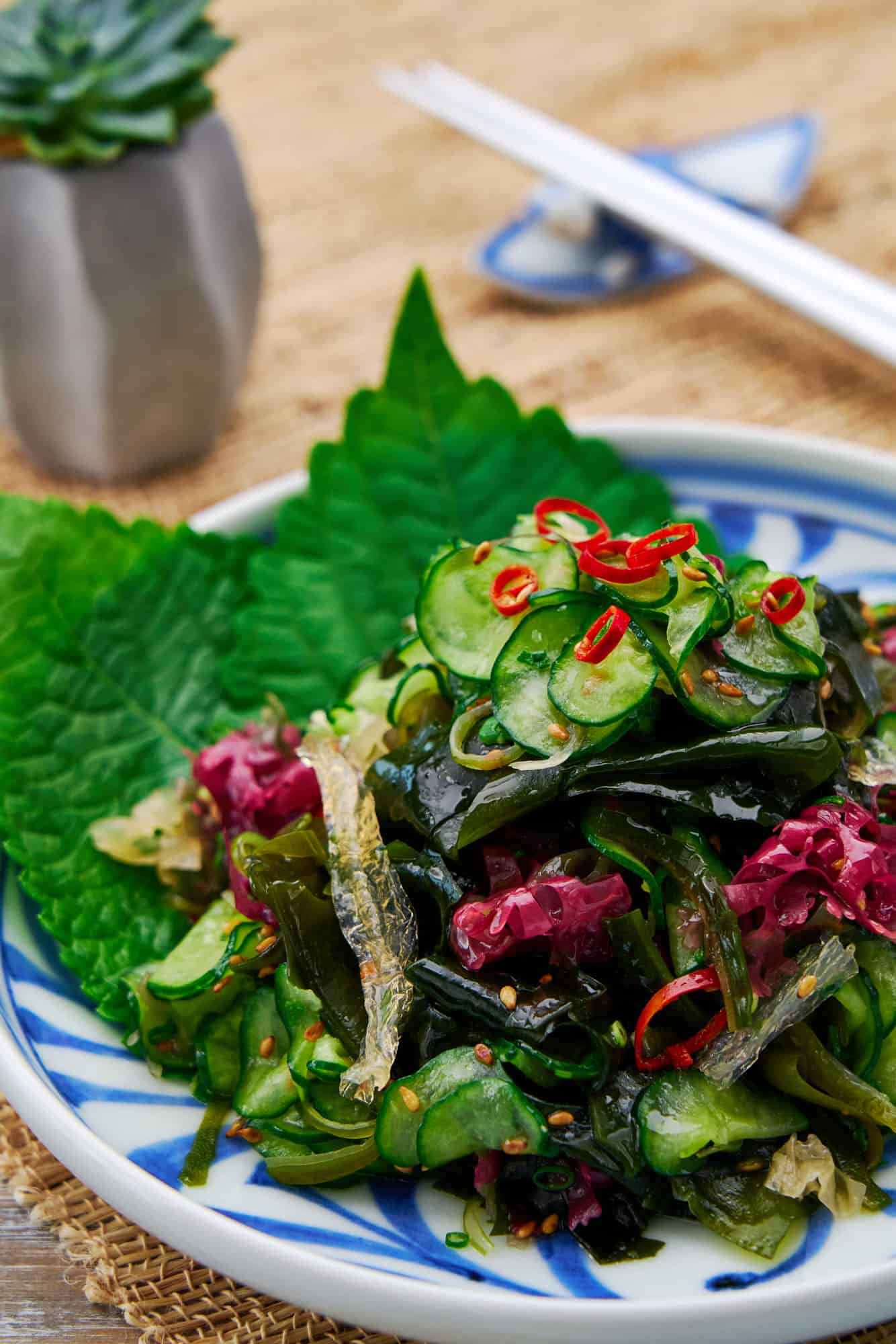 Homemade seaweed salad with a nutritious blend of Japanese seaweed and crunchy cucumbers, just like at sushi restaurants.